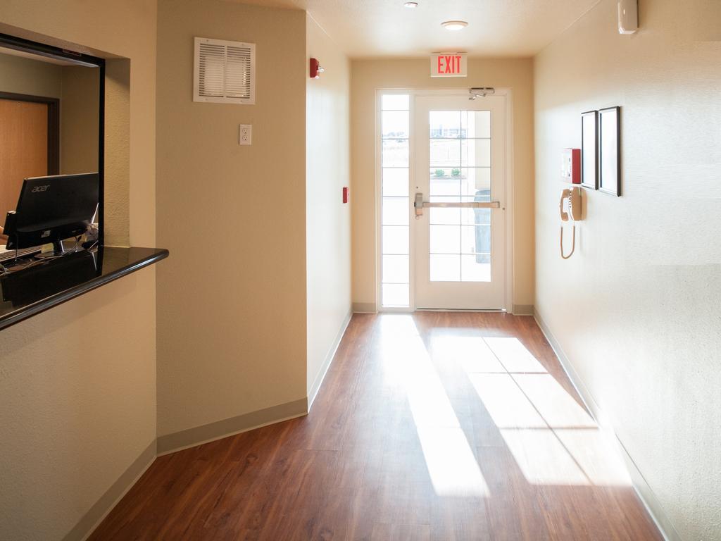 Woodspring Suites Topeka Eksteriør billede