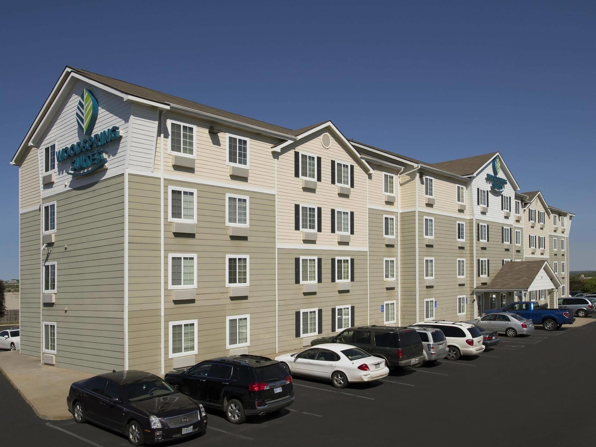 Woodspring Suites Topeka Eksteriør billede