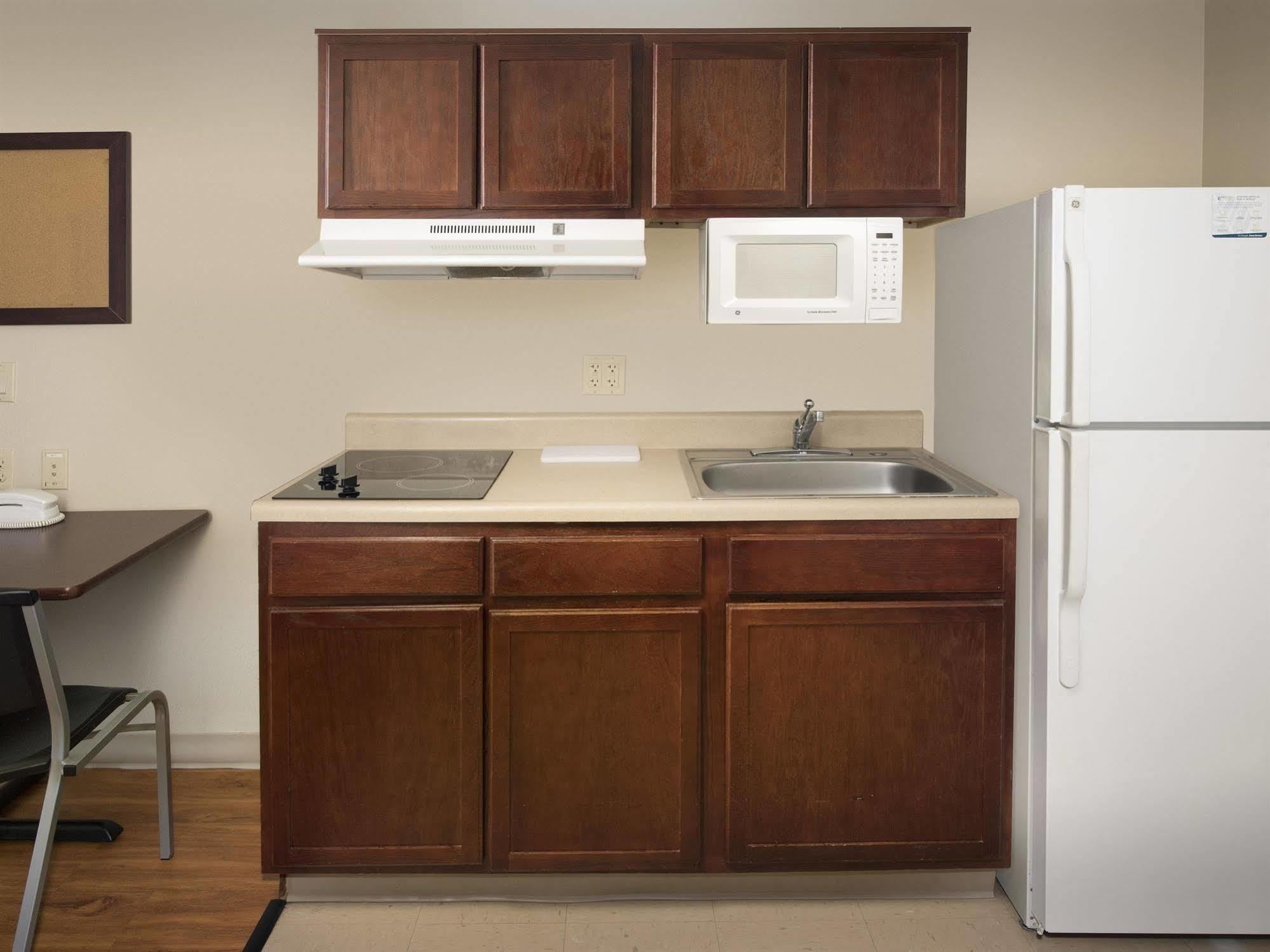 Woodspring Suites Topeka Eksteriør billede